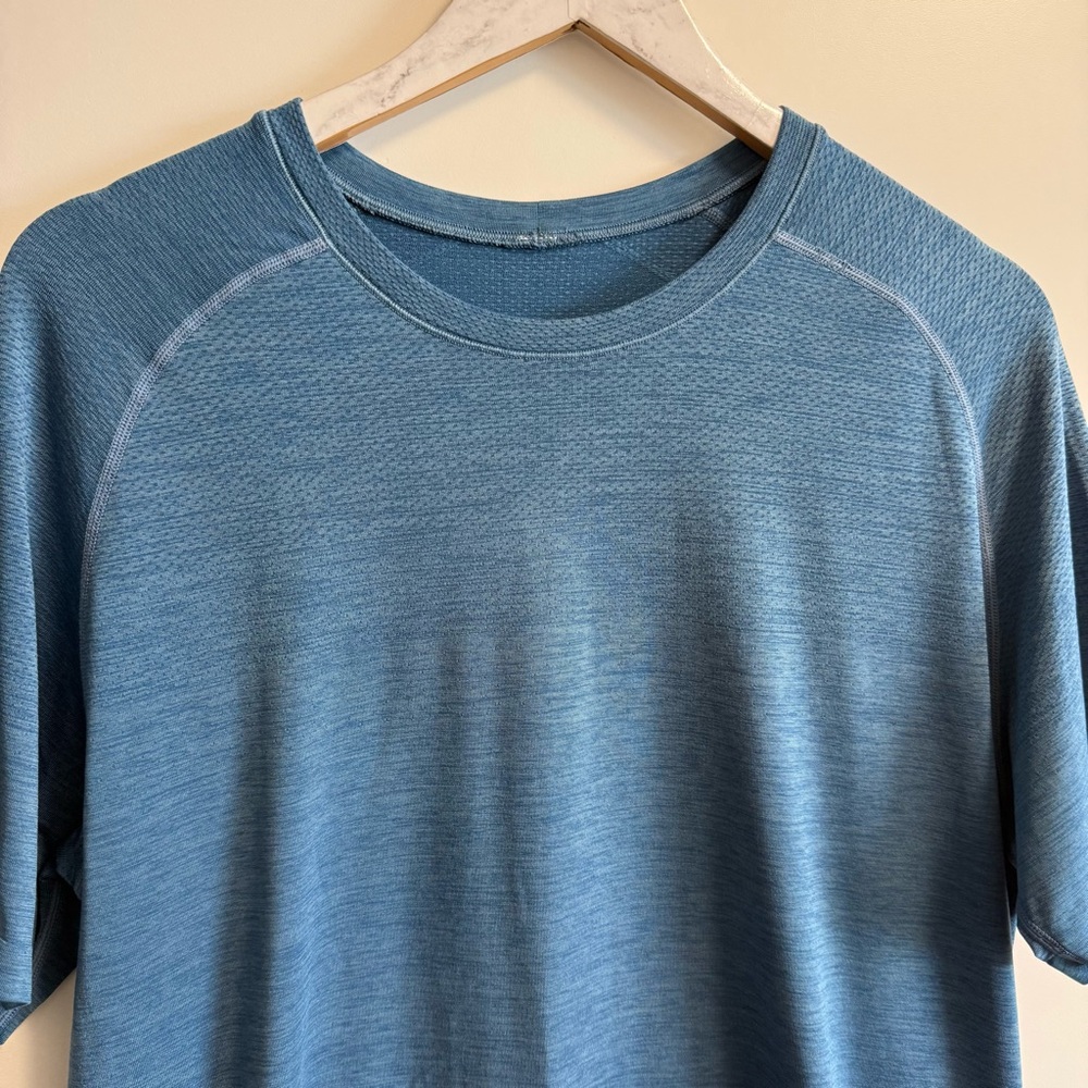 LULULEMON Metal Vent Tech Short Sleeve
Poseidon / Hawk Blue L Large - Picture 3 of 8